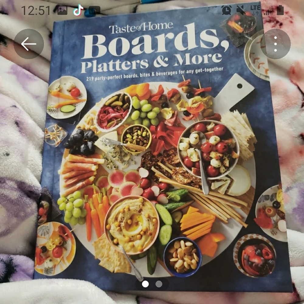 Taste of Home Colorful Entertaining Guide